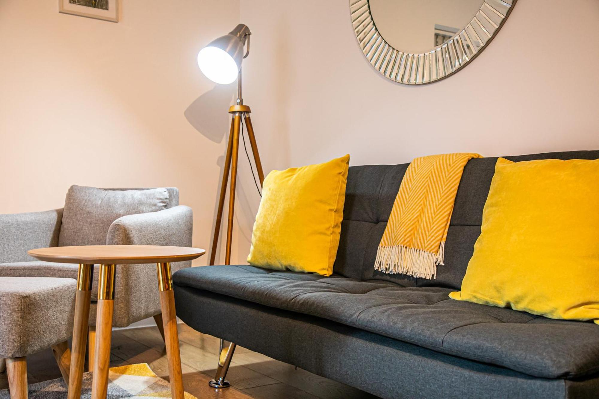 Stylish 2 Bed Apt 18 - City Centre, Free Parking, Espresso Machine & Netflix - Hosted By Stay Host Save Sheffield Dış mekan fotoğraf